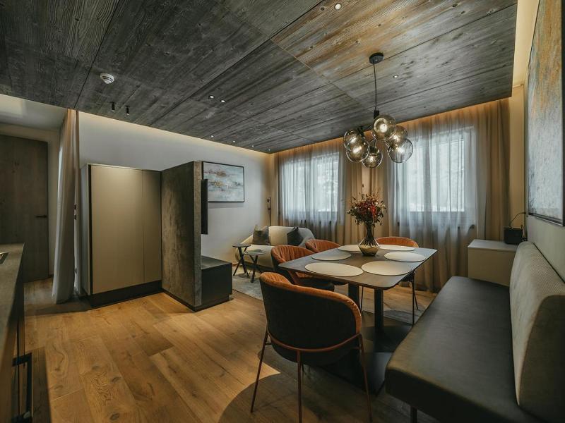 Black Eagle Luxury Appartements image