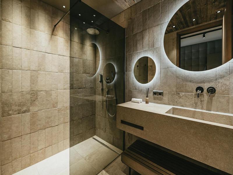 Black Eagle Luxury Appartements image