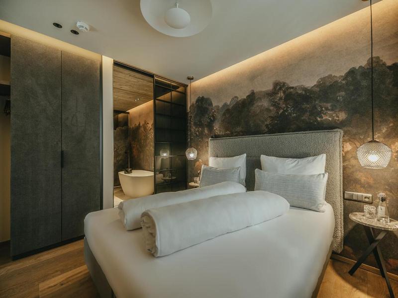 Black Eagle Luxury Appartements image