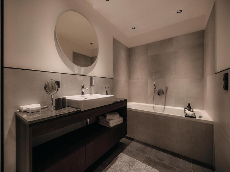Black Eagle Luxury Appartements image