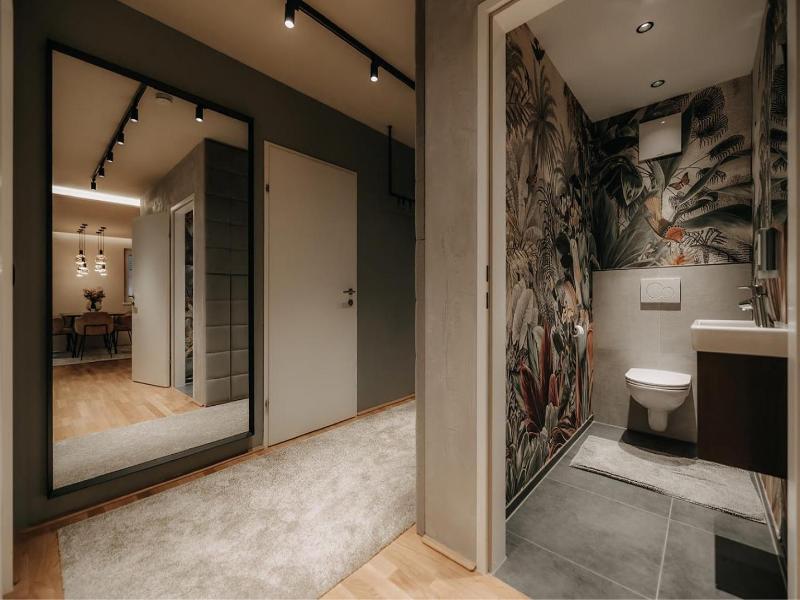 Black Eagle Luxury Appartements image