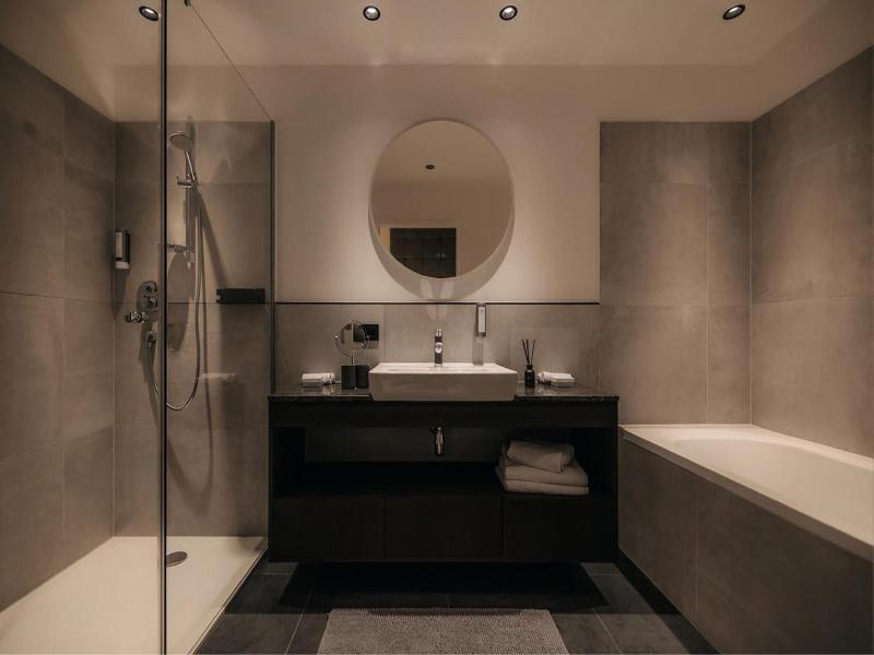 Black Eagle Luxury Appartements image
