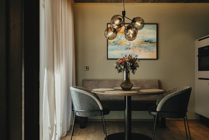 Black Eagle Luxury Appartements image