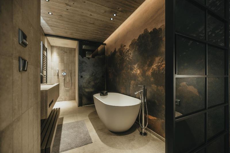 Black Eagle Luxury Appartements image