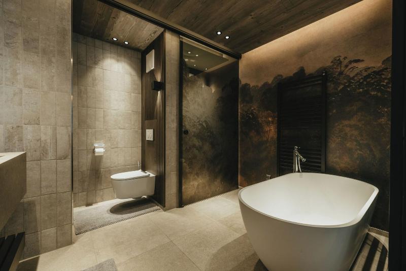 Black Eagle Luxury Appartements image