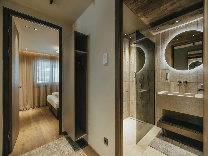 Black Eagle Luxury Appartements image