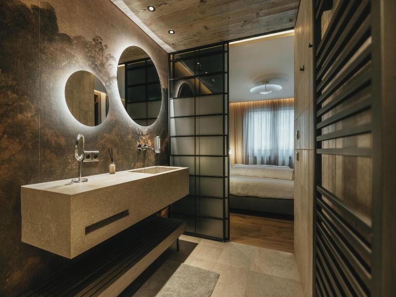 Black Eagle Luxury Appartements image