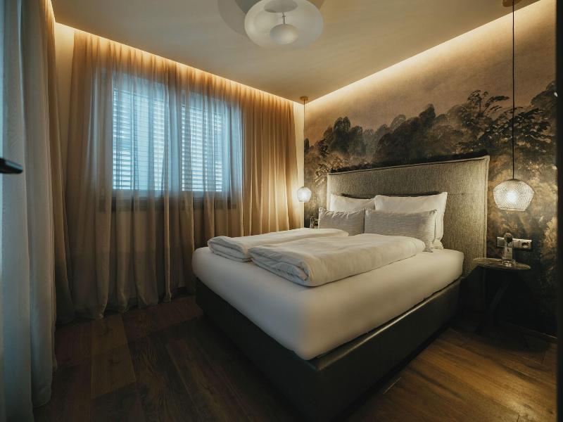 Black Eagle Luxury Appartements image
