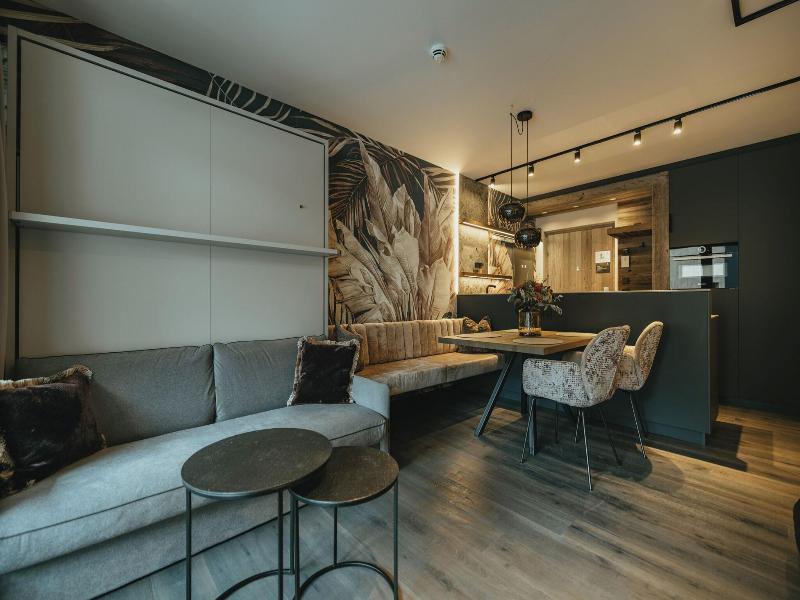 Black Eagle Luxury Appartements image