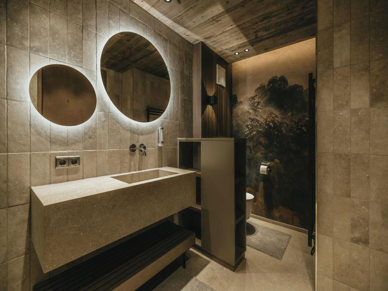 Black Eagle Luxury Appartements image