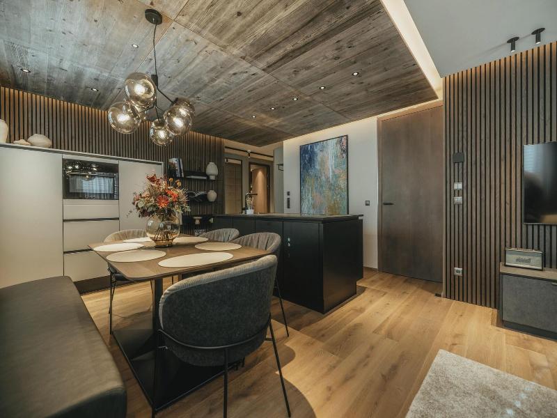 Black Eagle Luxury Appartements image