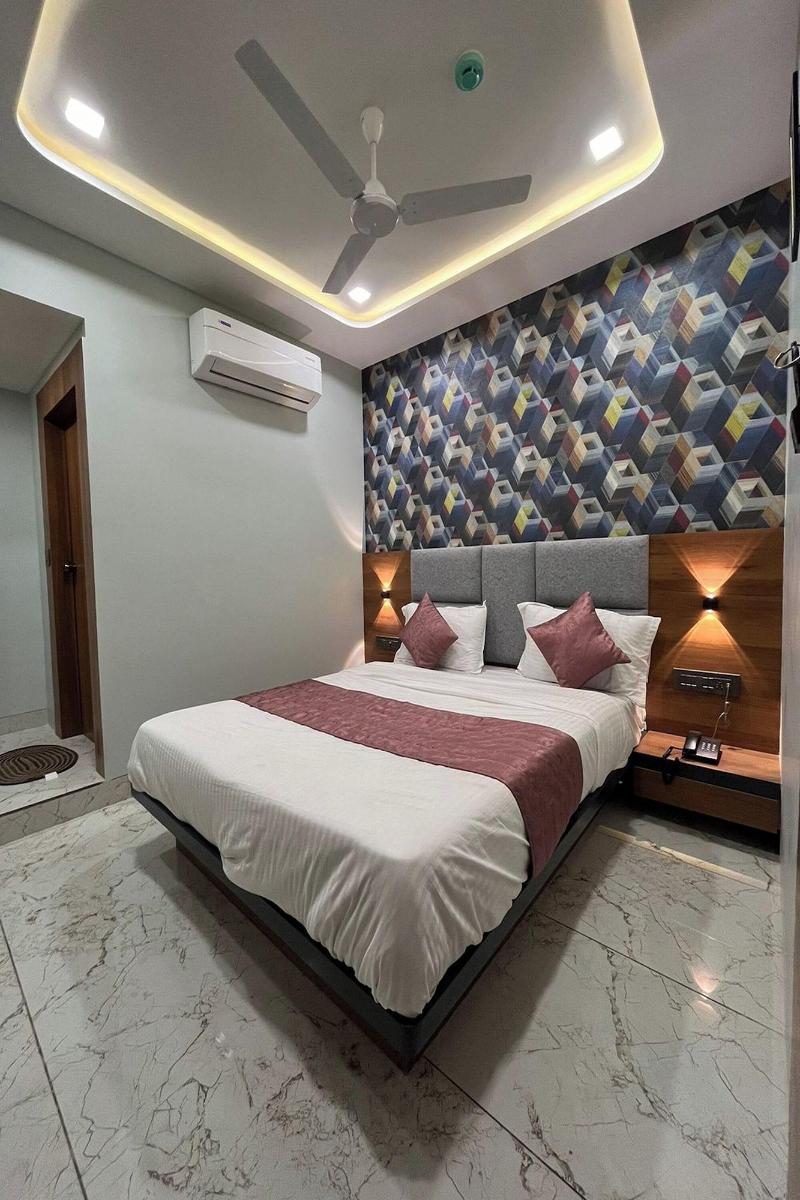 Hotel Moon Light image