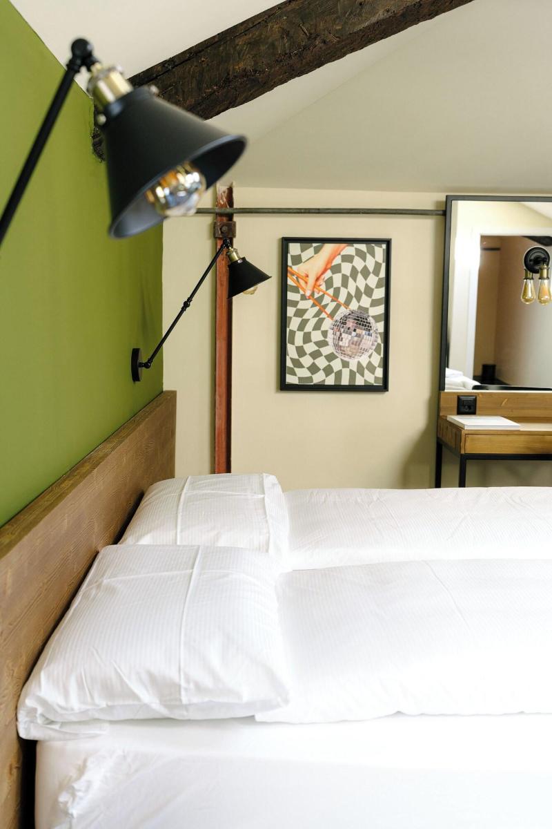 Seven Town House Boutique Hotel image