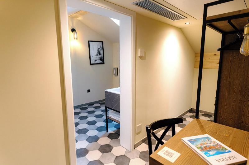Seven Town House Boutique Hotel image