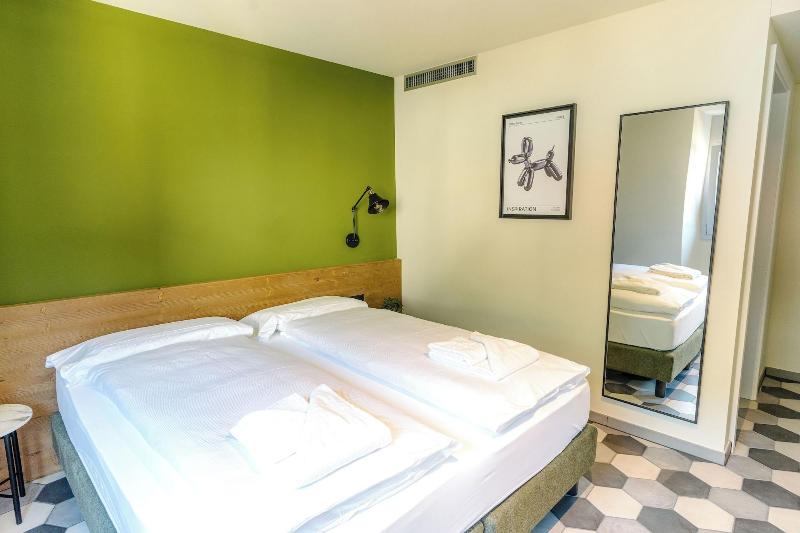 Seven Town House Boutique Hotel image