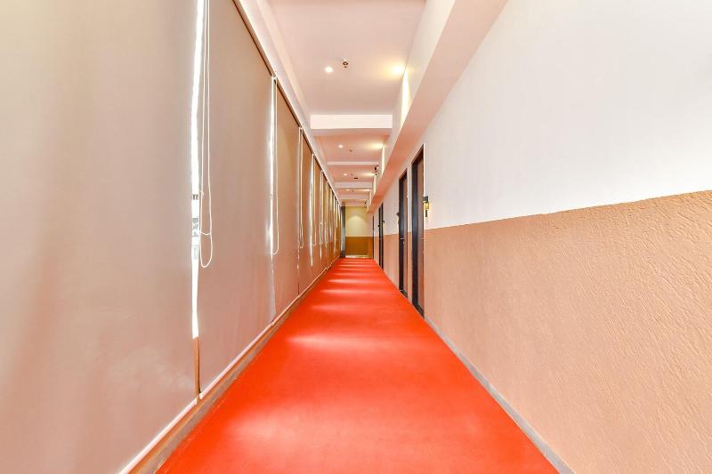Hotel Gold Palace Inn