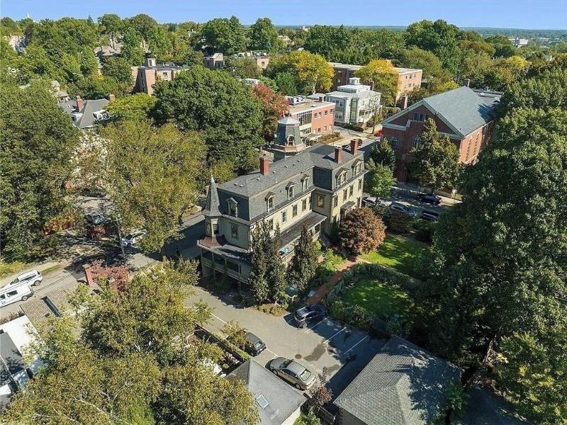 The Underwood Hale House image