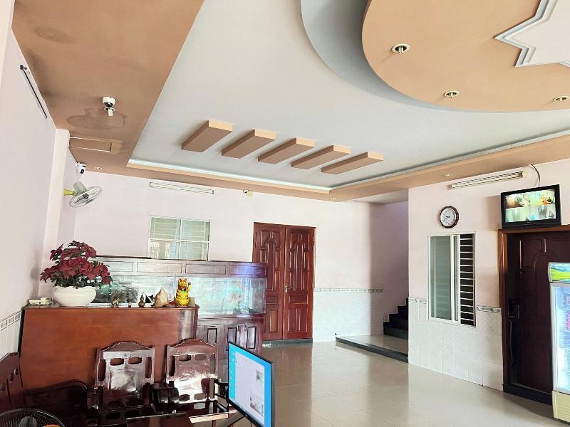 Gia Tu Hotel image