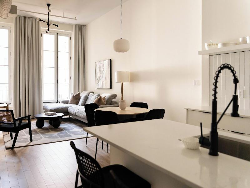 Maison Place Jacques Cartier By Luxury In Transit image
