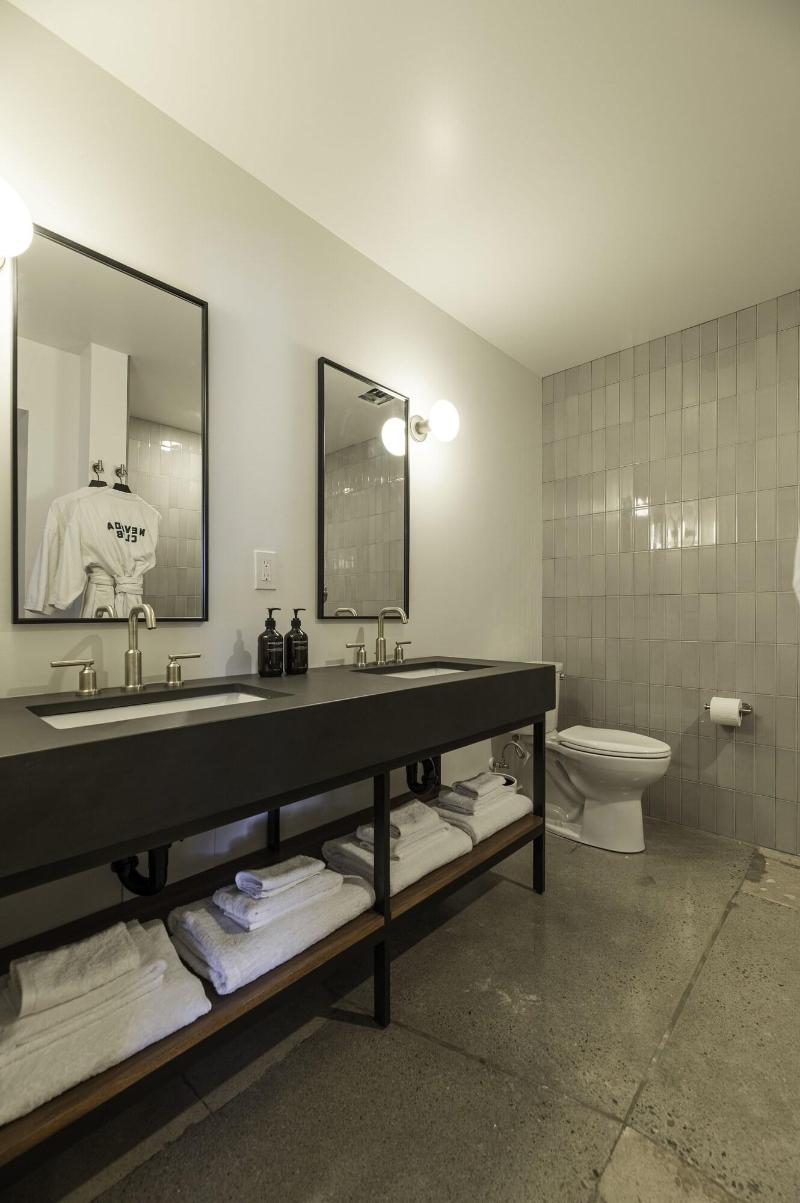 Best Bet Motor Lodge image