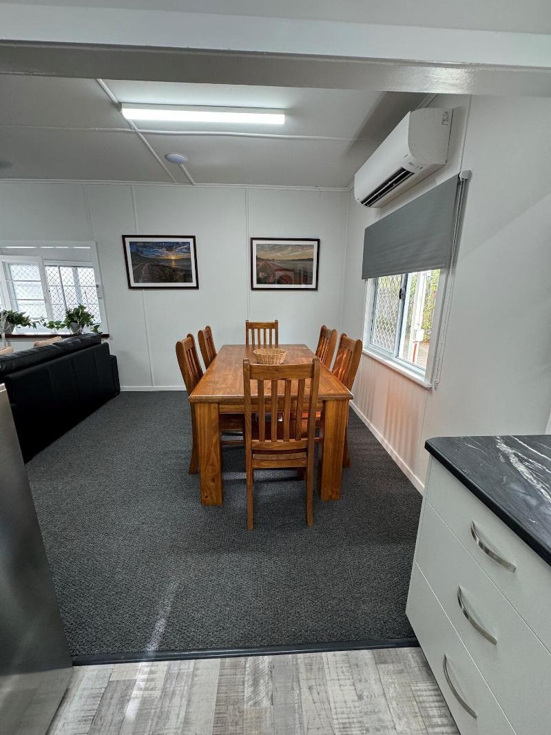 Essex Court image