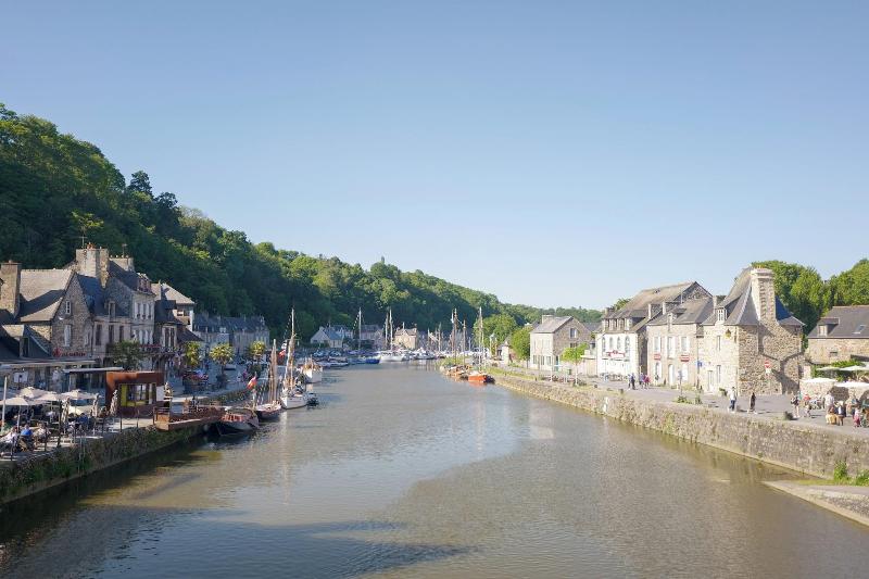 Clos Du Ca Dre image