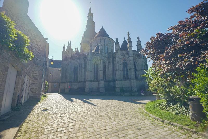 Clos Du Ca Dre image