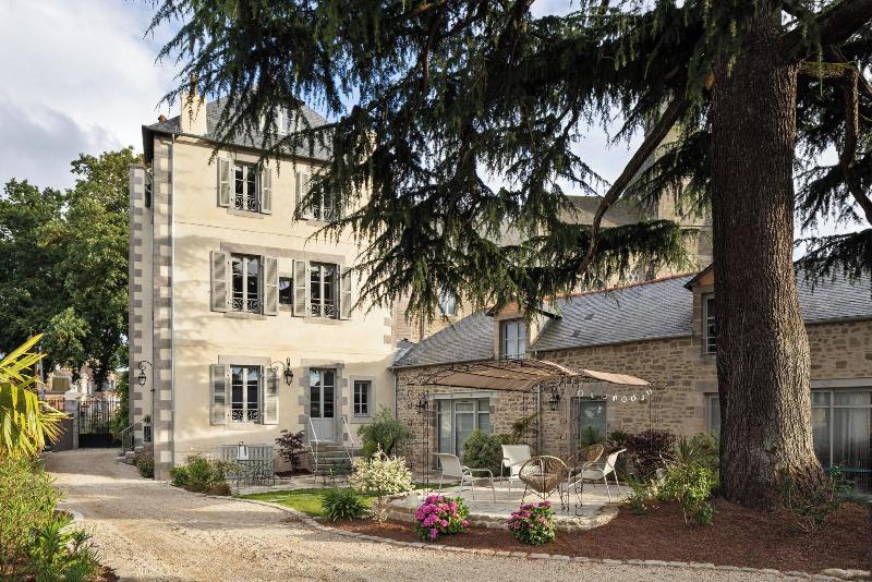 Clos Du Ca Dre image