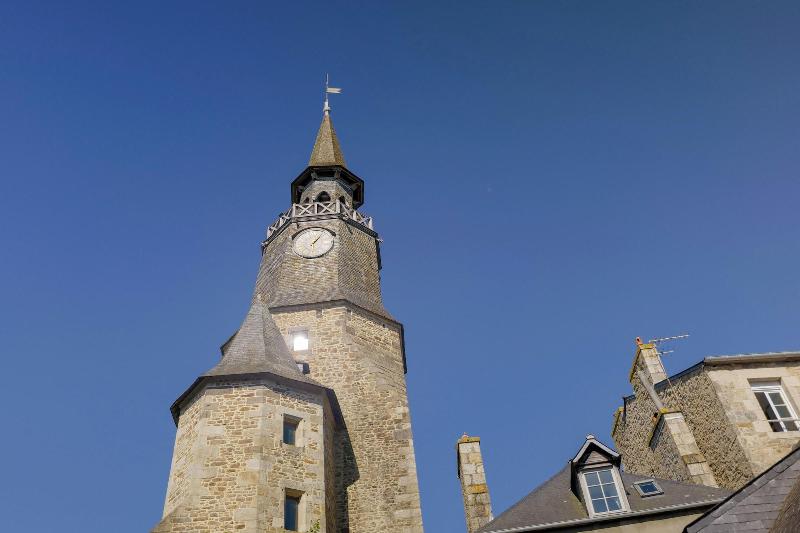 Clos Du Ca Dre image