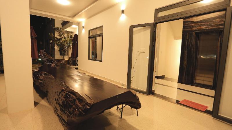 Ya N Lam House