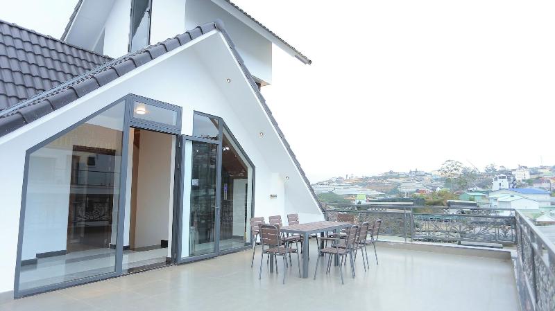 Ya N Lam House