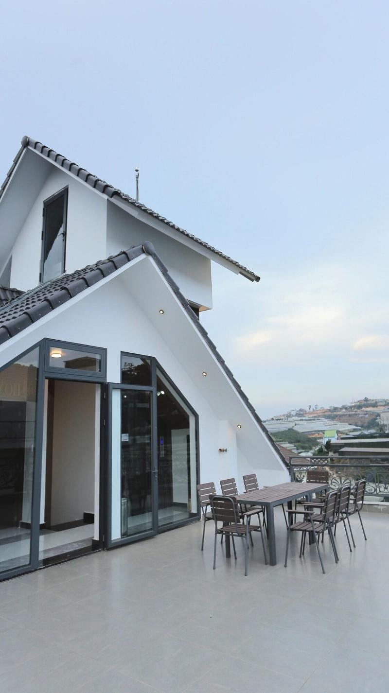 Ya N Lam House