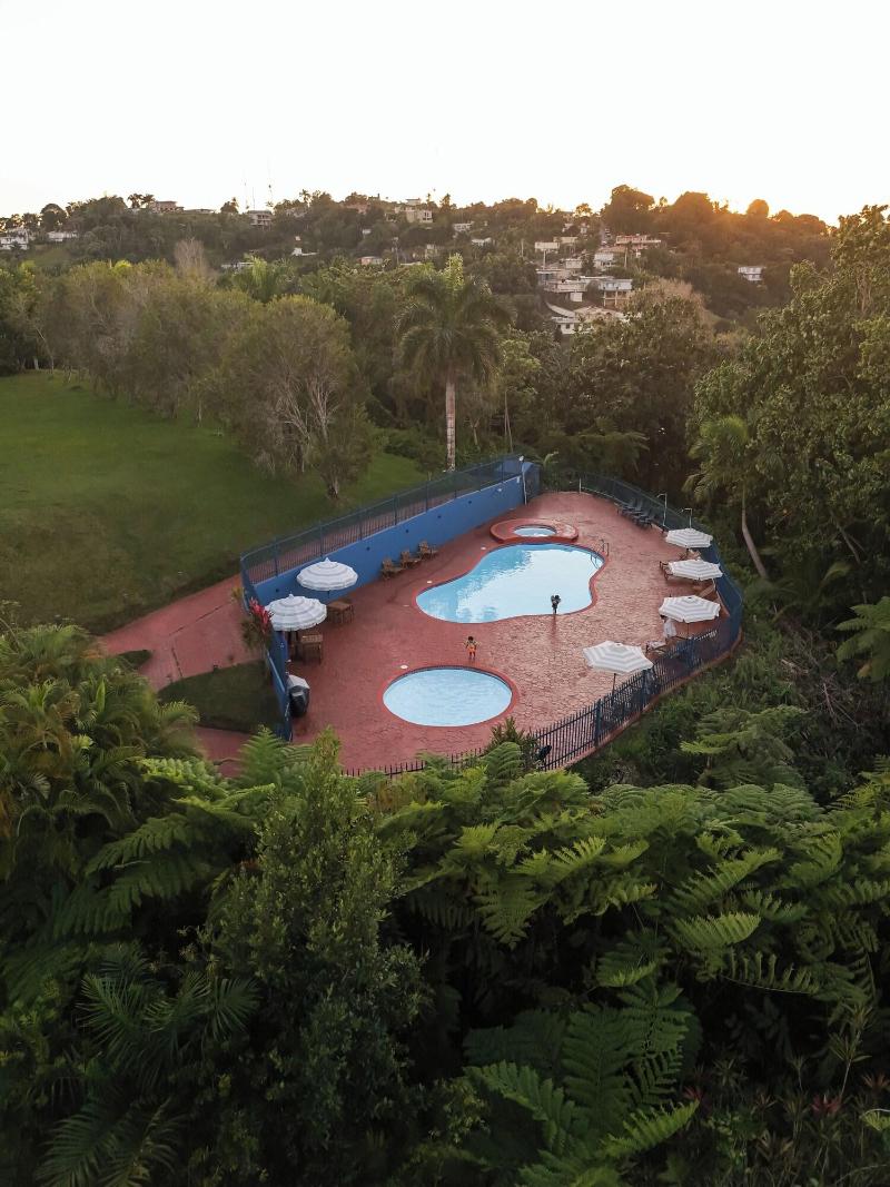 El Oasis Hotel image