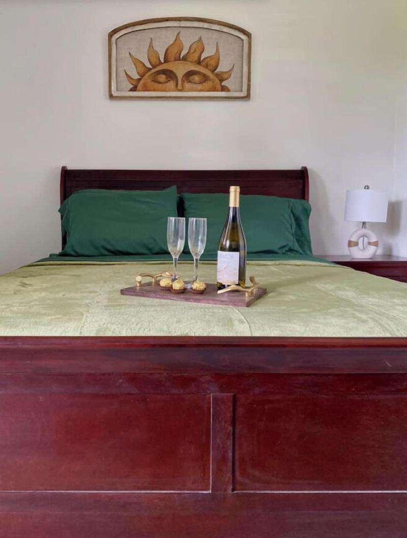 El Oasis Hotel image