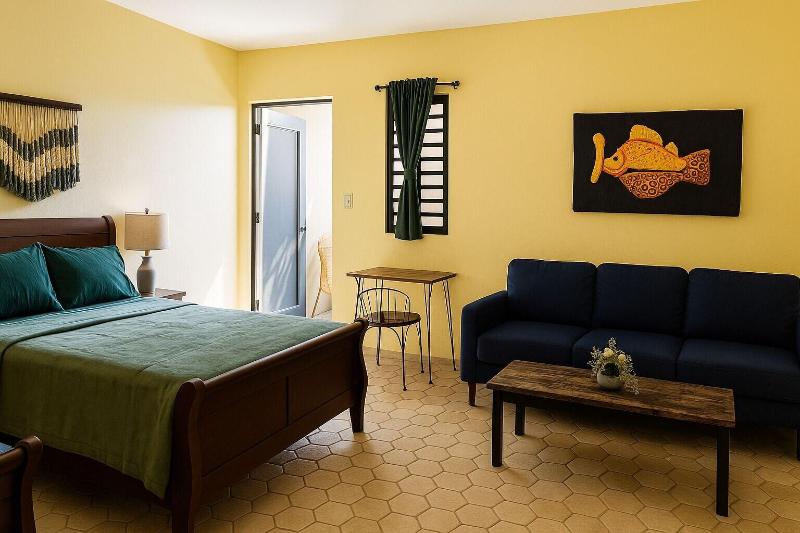 El Oasis Hotel image