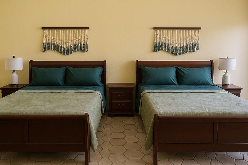 El Oasis Hotel image