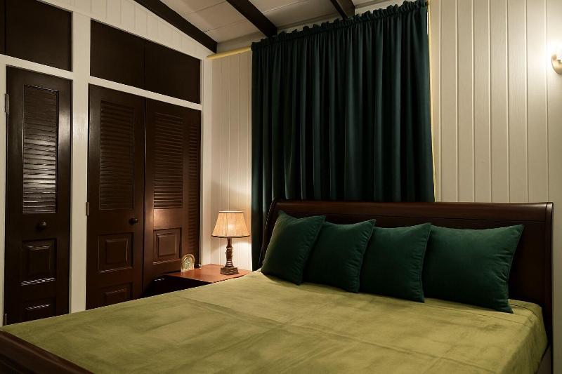 El Oasis Hotel image