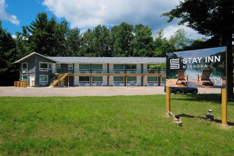 Stay Inn Muskoka — general view