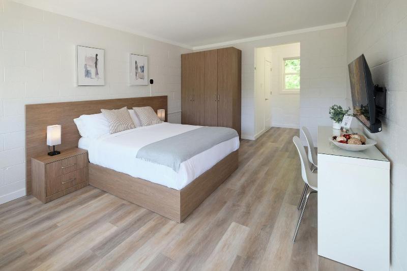 Stay Inn Muskoka image