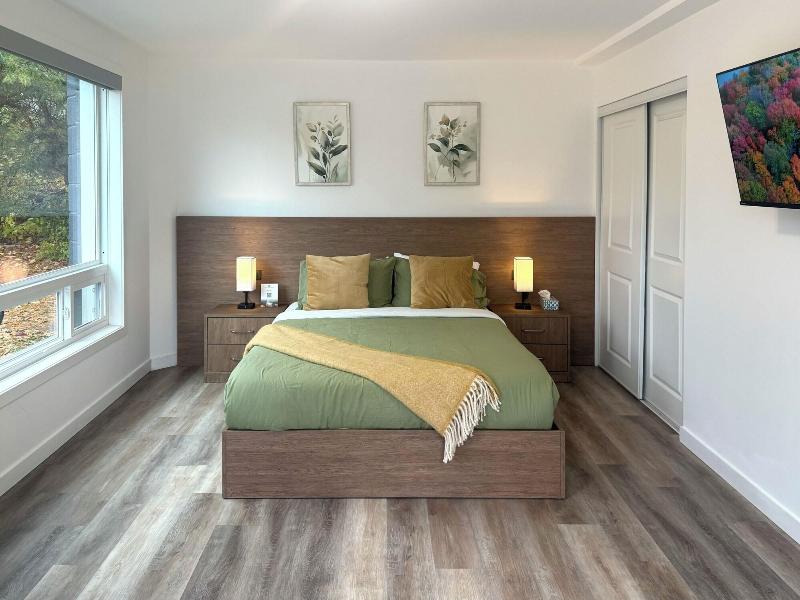 Stay Inn Muskoka image