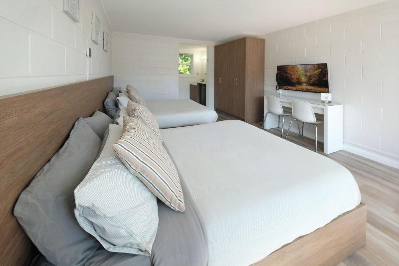 Stay Inn Muskoka image
