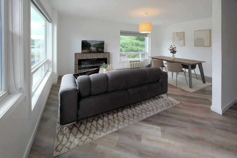 Stay Inn Muskoka image