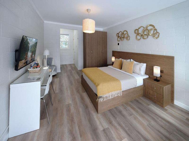 Stay Inn Muskoka image