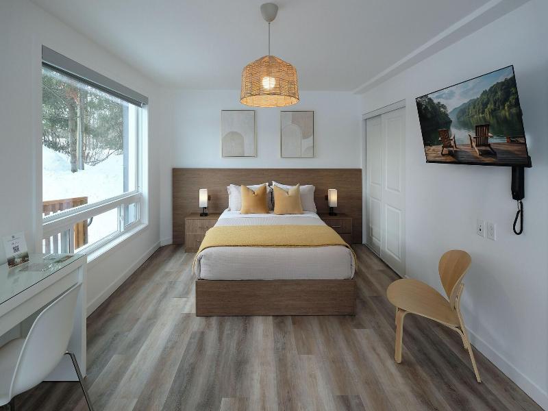 Stay Inn Muskoka image