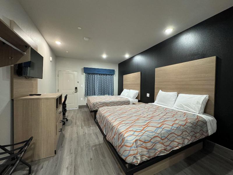 Crystal Inn 4