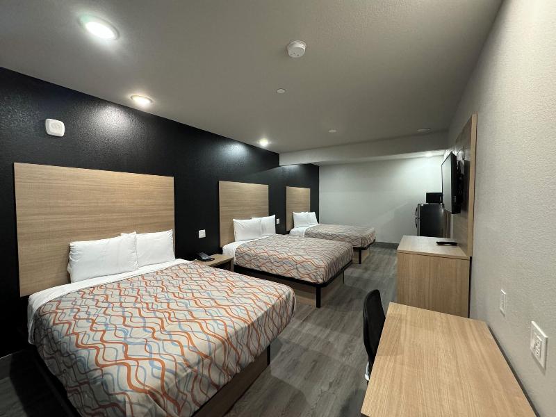 Crystal Inn image