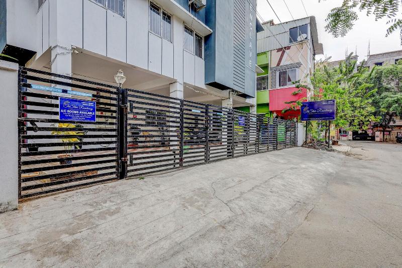 Fabhotel Tristar Residency image