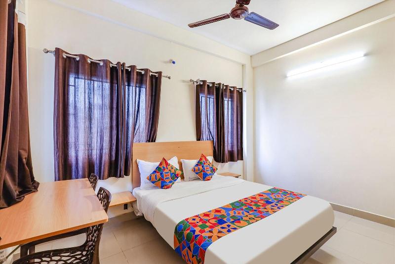 Fabhotel Tristar Residency image