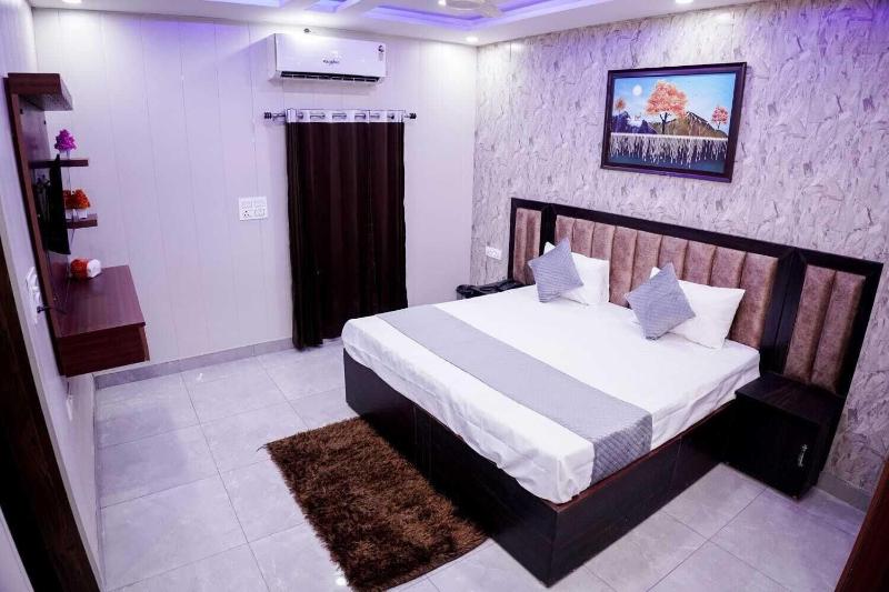 Hotel Amazing House image