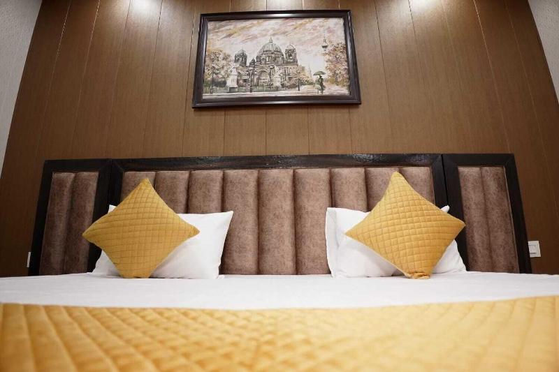 Hotel Amazing House image